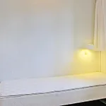 2 Bedroom In 아파트 알링에