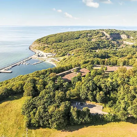 Apartment 2 Bedroom In *