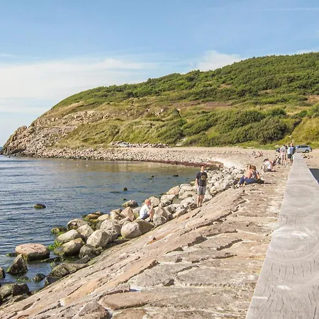 2 Bedroom In Apartment *